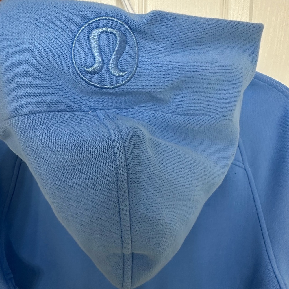 Lululemon Scuba Oversized Full-Zip Hoodie - Picture 4 of 6